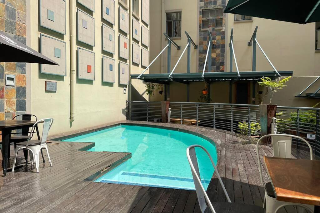 Cool & Easy Flat In The Heart Of Marshalltown Йоханесбург Екстериор снимка